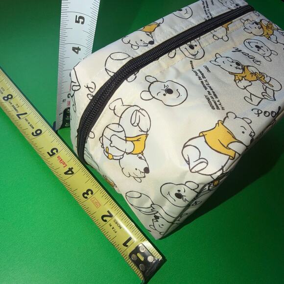 Disney Winnie Pooh Bear Insulated Lunch Bag Tote Drink Carrier Set Daiso Japan - Picture 3 of 9